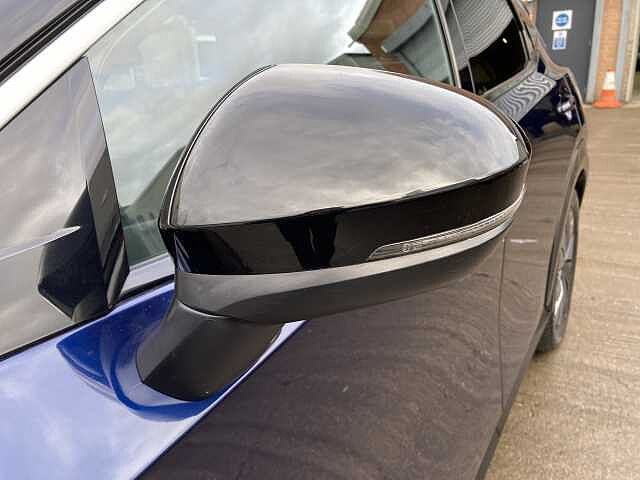 Nissan ARIYA 63kWh Advance SUV 5dr Electric Auto 7.4kW Charger (217 ps)