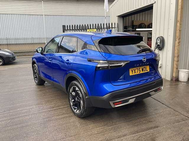 Nissan Qashqai 1.3 DIG-T MHEV N-Connecta Euro 6 (s/s) 5dr