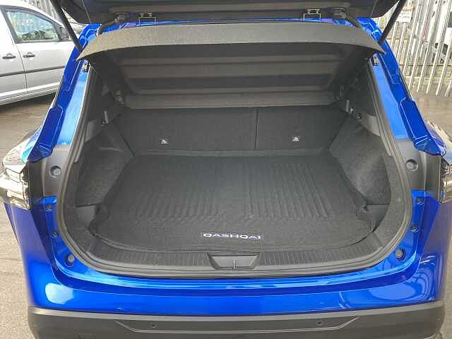 Nissan Qashqai 1.3 DIG-T MHEV N-Connecta Euro 6 (s/s) 5dr