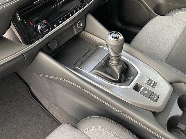 Nissan Qashqai 1.3 DIG-T MHEV N-Connecta Euro 6 (s/s) 5dr