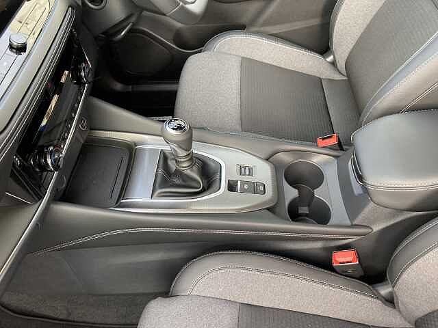 Nissan Qashqai 1.3 DIG-T MHEV N-Connecta Euro 6 (s/s) 5dr