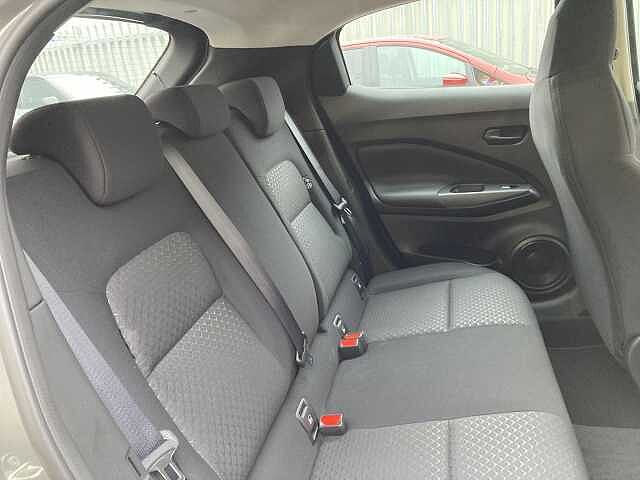 Nissan Juke 1.0 DIG-T Acenta Premium Euro 6 (s/s) 5dr