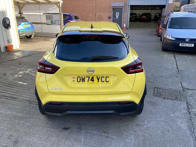 Nissan Juke 1.0 DIG-T Acenta Premium Euro 6 (s/s) 5dr