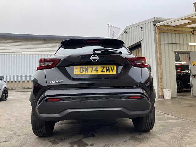 Nissan Juke 1.0 DIG-T Acenta Premium Euro 6 (s/s) 5dr