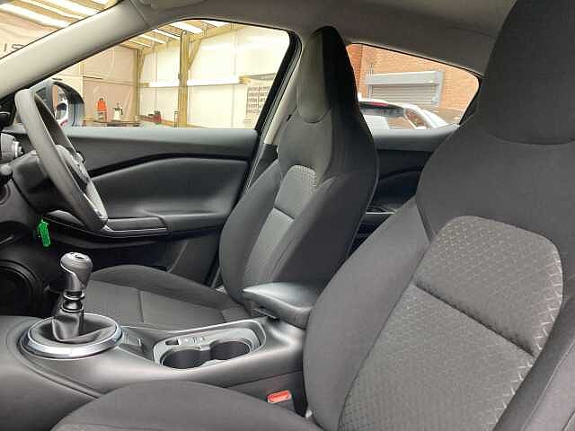 Nissan Juke 1.0 DIG-T Acenta Premium Euro 6 (s/s) 5dr