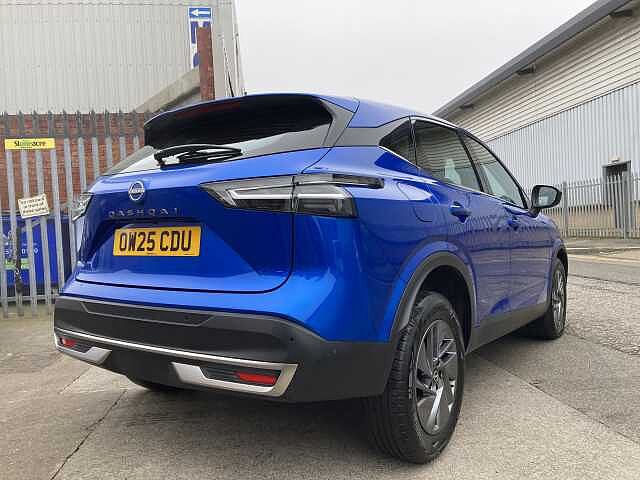 Nissan Qashqai 1.3 DIG-T MHEV Acenta Premium Euro 6 (s/s) 5dr