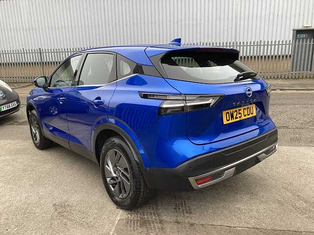 Nissan Qashqai 1.3 DIG-T MHEV Acenta Premium Euro 6 (s/s) 5dr