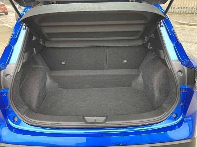 Nissan Qashqai 1.3 DIG-T MHEV Acenta Premium Euro 6 (s/s) 5dr