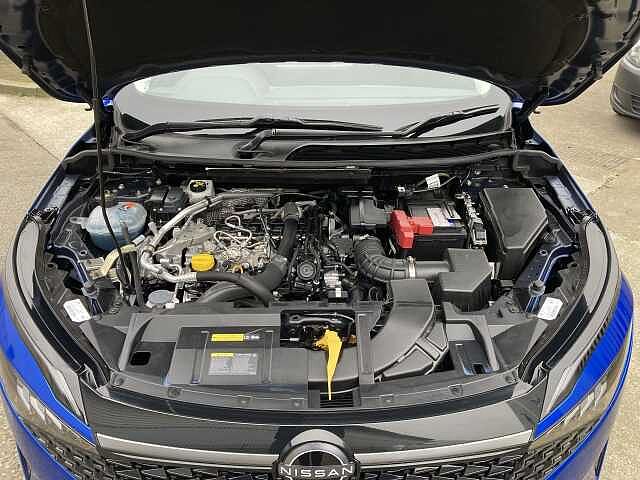 Nissan Qashqai 1.3 DIG-T MHEV Acenta Premium Euro 6 (s/s) 5dr