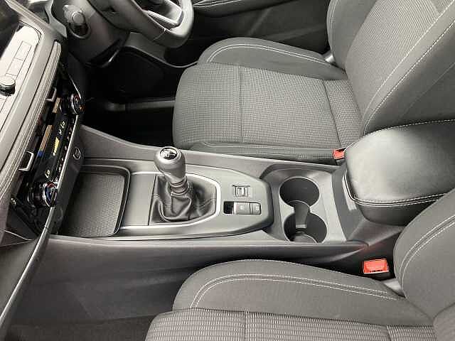 Nissan Qashqai 1.3 DIG-T MHEV Acenta Premium Euro 6 (s/s) 5dr