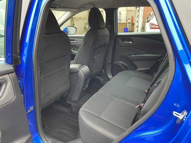 Nissan Qashqai 1.3 DIG-T MHEV Acenta Premium Euro 6 (s/s) 5dr