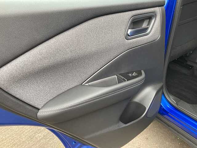 Nissan Qashqai 1.3 DIG-T MHEV Acenta Premium Euro 6 (s/s) 5dr