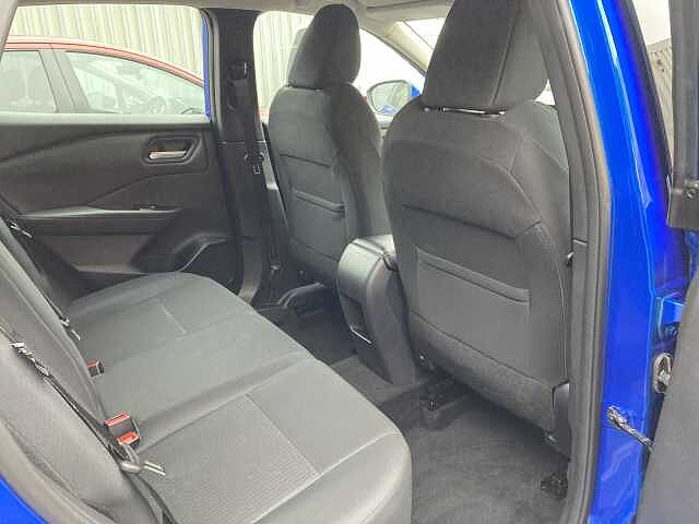 Nissan Qashqai 1.3 DIG-T MHEV Acenta Premium Euro 6 (s/s) 5dr