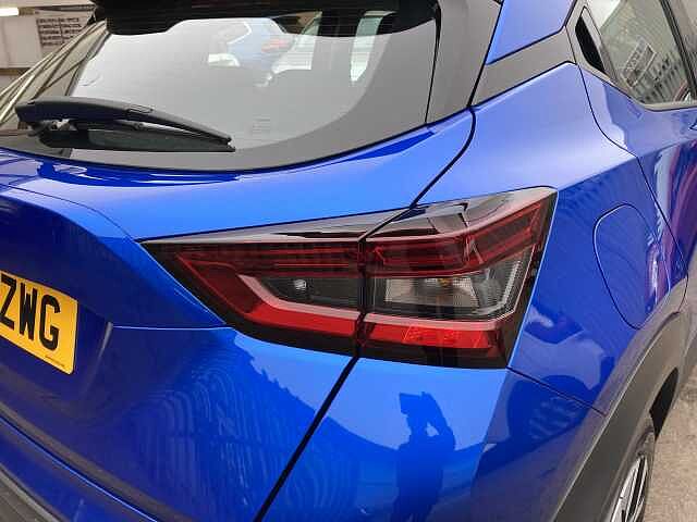 Nissan Juke 1.0 DIG-T Acenta Premium Euro 6 (s/s) 5dr