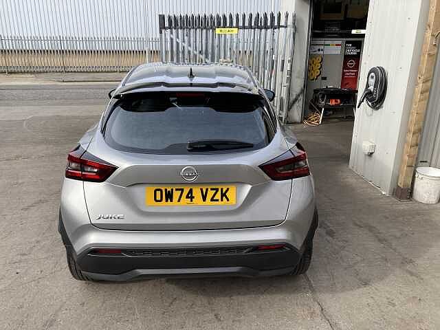 Nissan Juke 1.0 DIG-T Acenta Premium Euro 6 (s/s) 5dr