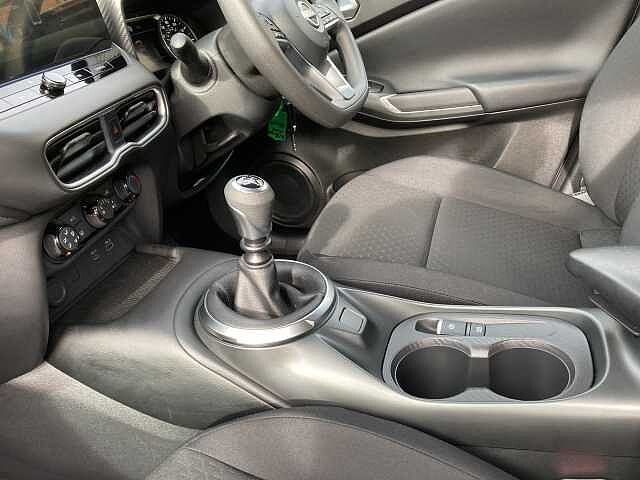 Nissan Juke 1.0 DIG-T Acenta Premium Euro 6 (s/s) 5dr