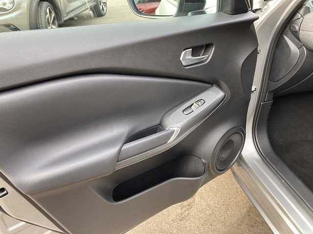 Nissan Juke 1.0 DIG-T Acenta Premium Euro 6 (s/s) 5dr