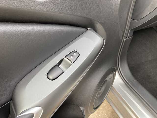 Nissan Juke 1.0 DIG-T Acenta Premium Euro 6 (s/s) 5dr