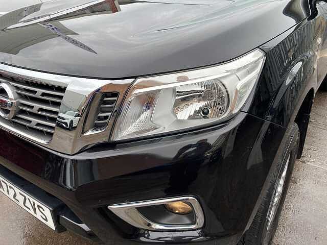 Nissan Navara 2.3 dCi Acenta 4WD Euro 6 (s/s) 4dr