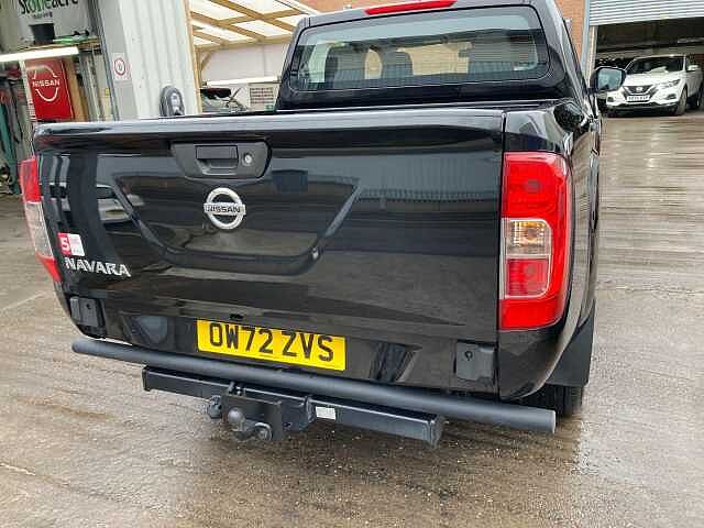 Nissan Navara 2.3 dCi Acenta 4WD Euro 6 (s/s) 4dr
