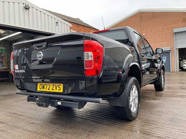 Nissan Navara 2.3 dCi Acenta 4WD Euro 6 (s/s) 4dr