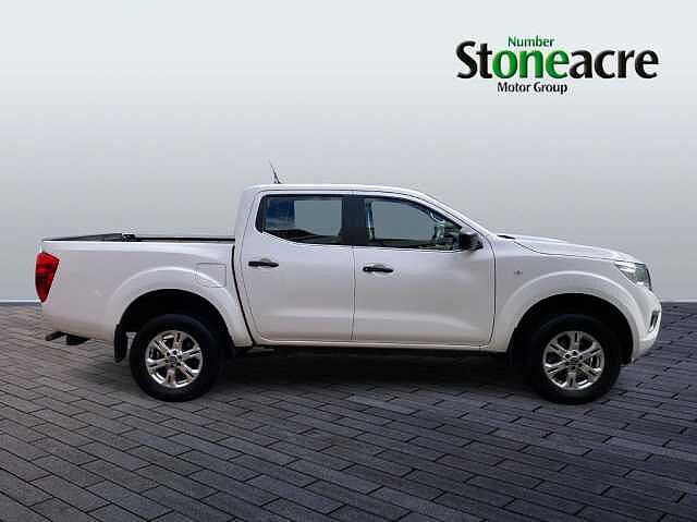 Nissan Navara 2.3 dCi Acenta 4WD Euro 6 (s/s) 4dr
