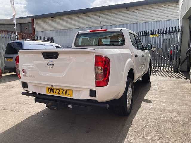 Nissan Navara 2.3 dCi Acenta 4WD Euro 6 (s/s) 4dr