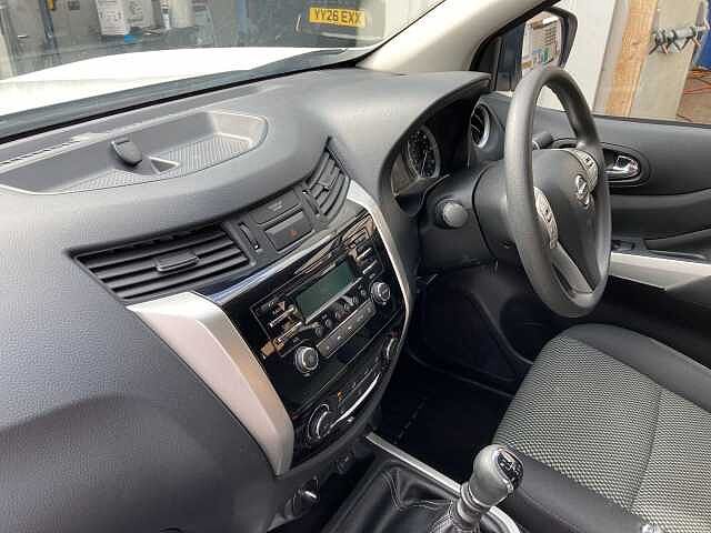 Nissan Navara 2.3 dCi Acenta 4WD Euro 6 (s/s) 4dr