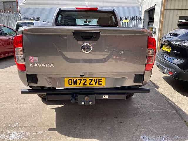 Nissan Navara 2.3 dCi Acenta 4WD Euro 6 (s/s) 4dr