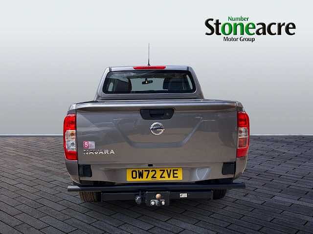 Nissan Navara 2.3 dCi Acenta 4WD Euro 6 (s/s) 4dr