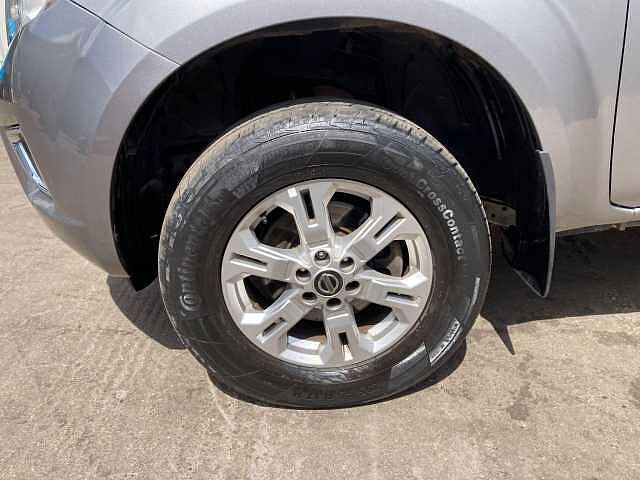 Nissan Navara 2.3 dCi Acenta 4WD Euro 6 (s/s) 4dr