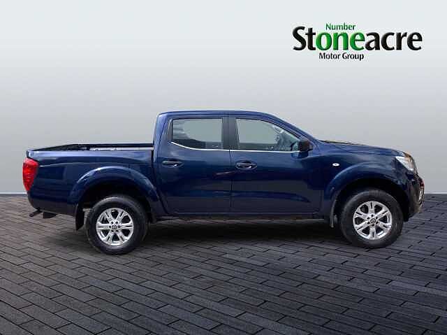 Nissan Navara 2.3 dCi Acenta 4WD Euro 6 (s/s) 4dr