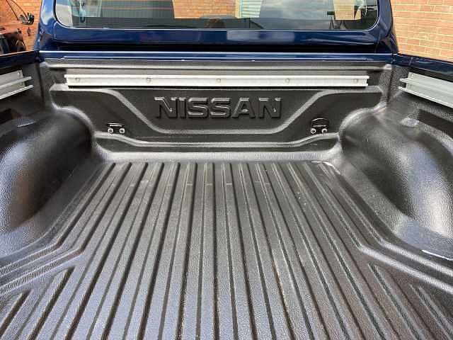 Nissan Navara 2.3 dCi Acenta 4WD Euro 6 (s/s) 4dr