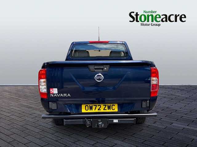 Nissan Navara 2.3 dCi Acenta 4WD Euro 6 (s/s) 4dr