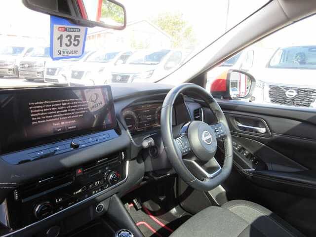 Nissan Qashqai 1.3 DiG-T MH N-Connecta 5dr