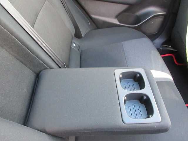 Nissan Qashqai 1.3 DiG-T MH N-Connecta 5dr