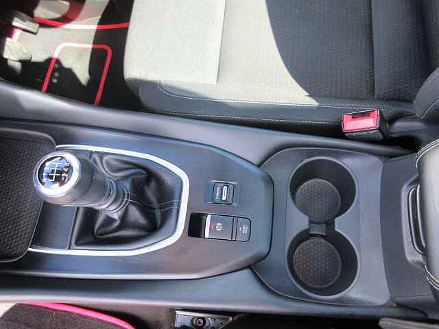 Nissan Qashqai 1.3 DiG-T MH N-Connecta 5dr