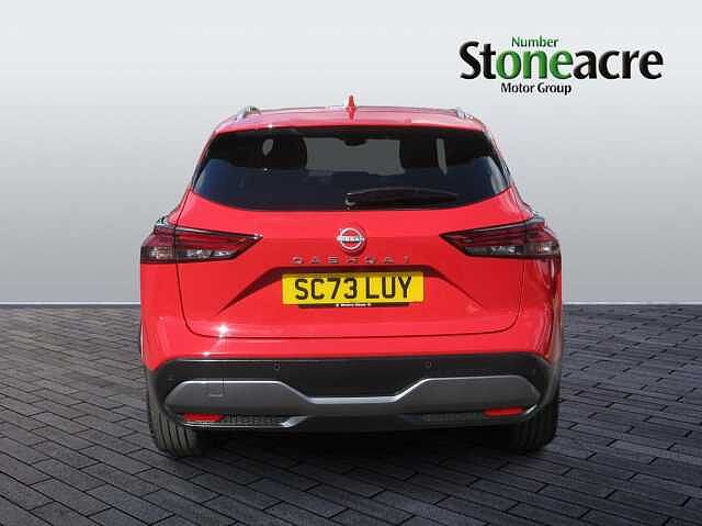 Nissan Qashqai 1.3 DiG-T MH N-Connecta 5dr