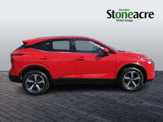 Nissan Qashqai 1.3 DiG-T MH N-Connecta 5dr