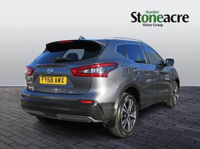 Nissan Qashqai 1.3 DiG-T N-Connecta 5dr