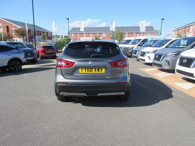 Nissan Qashqai 1.3 DiG-T N-Connecta 5dr