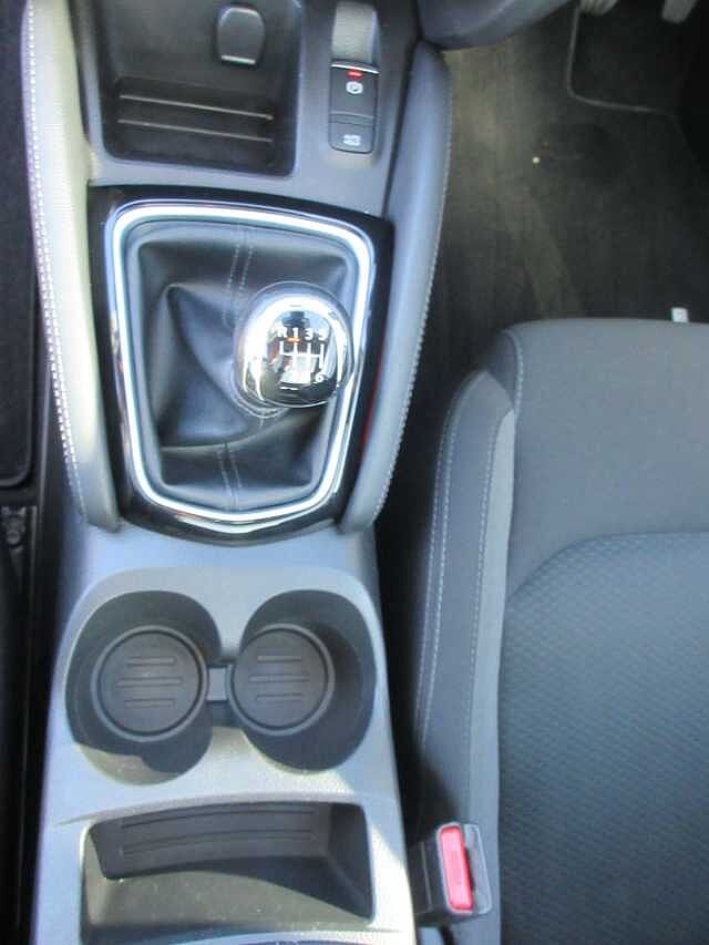 Nissan Qashqai 1.3 DiG-T N-Connecta 5dr