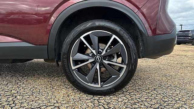 Nissan Qashqai 1.3 DiG-T MH Tekna 5dr