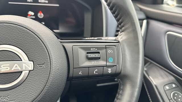 Nissan Qashqai 1.3 DiG-T MH Tekna 5dr