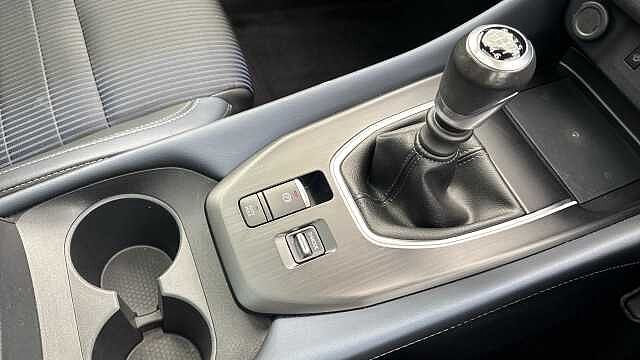 Nissan Qashqai 1.3 DiG-T MH Tekna 5dr