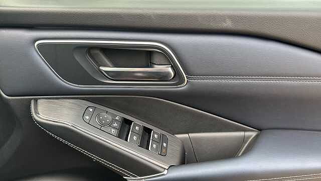 Nissan Qashqai 1.3 DiG-T MH Tekna 5dr