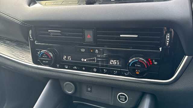 Nissan Qashqai 1.3 DiG-T MH Tekna 5dr