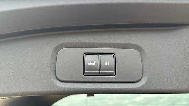 Nissan Qashqai 1.3 DiG-T MH Tekna 5dr