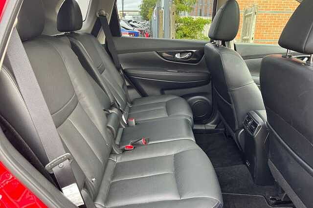Nissan X-TRAIL 1.3 DiG-T Tekna 5dr DCT