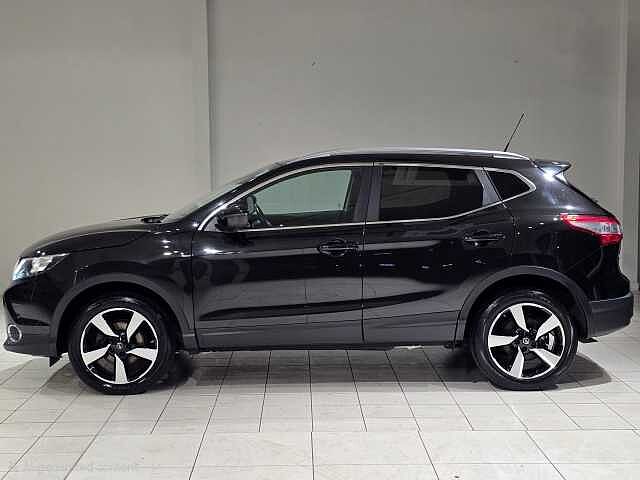 Nissan Qashqai 1.2 DiG-T N-Connecta 5dr